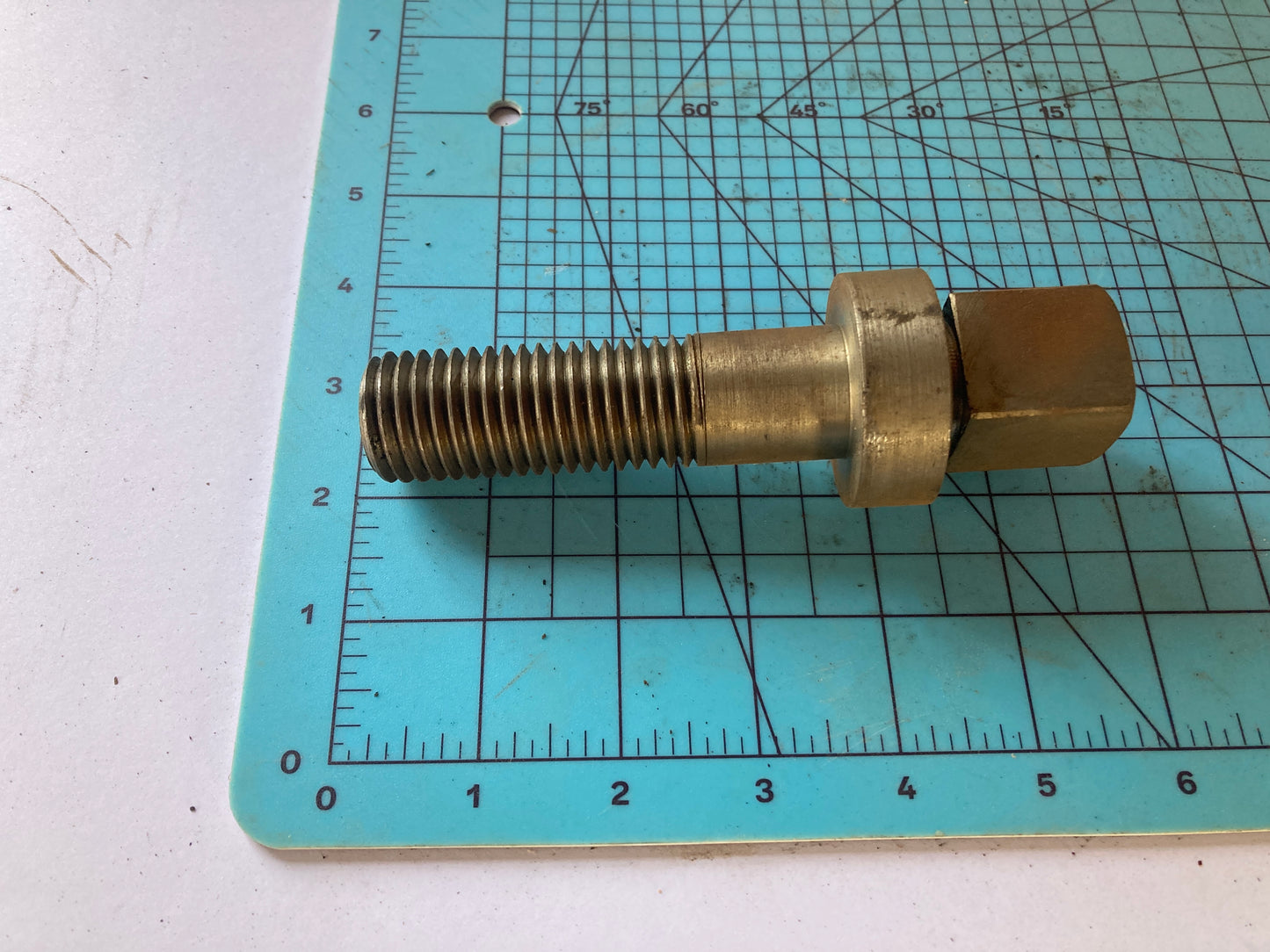 M-133 Guide adjusting bolt